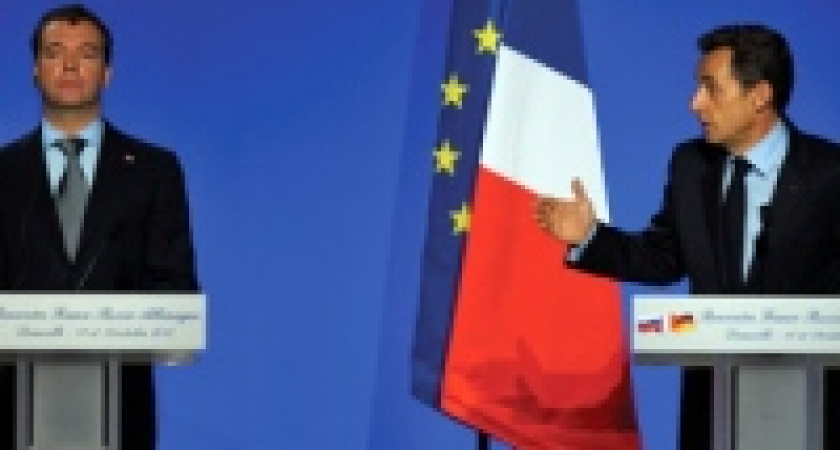 Саркози поддержал РФ в оценке вывода войск из Переви и потребовал от Грузии новых обязательств