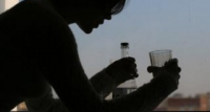Алкоголь более опасен для людей и общества, чем наркотики