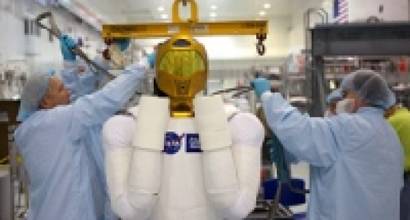 NASA отправит робота-гуманоида на Луну «всего через 1000 дней»