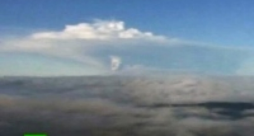 Исландский вулкан вновь создал угрозу авиационного коллапса