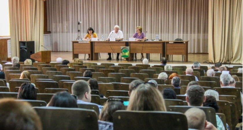 Общественность Липецка одобрила объединение функций главы города и главы администрации