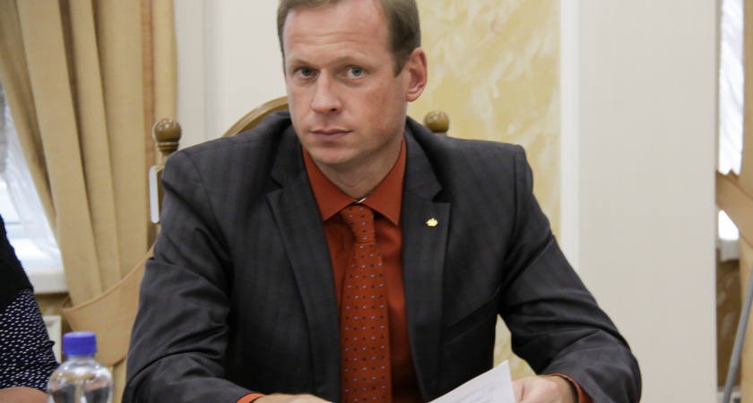 Депутат Липецкого горсовета складывает с себя полномочия за месяц до выборов