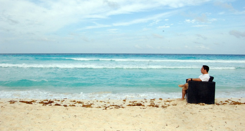 14% читателей ЛН могут себе позволить отдохнуть летом на арендованном острове