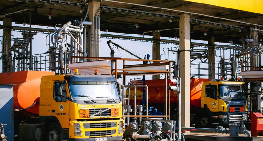 За полугодие липецкий филиал «Роснефти» поставил аграриям порядка 30 тыс. тонн топлива