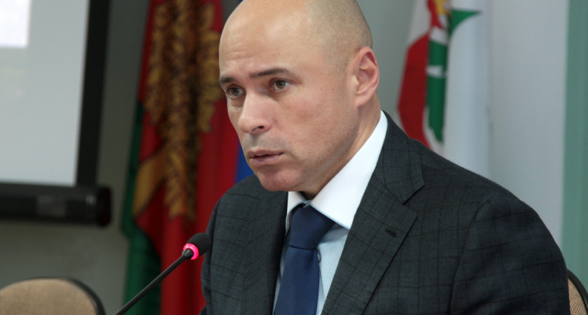 Липецкий губернатор впервые засветился в рейтинге глав регионов и умудрился обогнать своих черноземных коллег