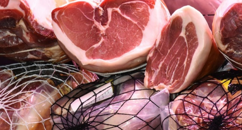 Липецкий производитель колбасы заплатит полмиллиона рублей штрафа за кости животных