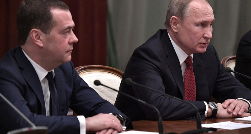 После послания президента Федеральному собранию правительство страны ушло в отставку в полном составе
