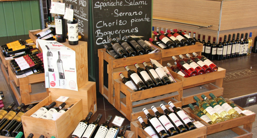 Компанию «Красное&Белое» оштрафовали из-за неправильного хранения вина в Липецке