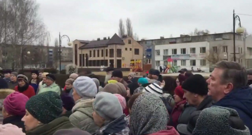 Народный сход жителей в Данкове поссорил власть и представителей оппозиционных партий