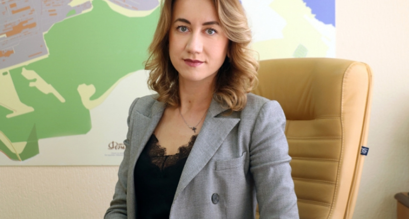 Советник Евгении Уваркиной поднялась до управляющего делами липецкой мэрии