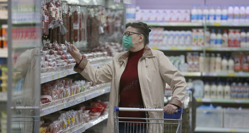 Липчанам запретили входить в магазины без индивидуальных средств защиты