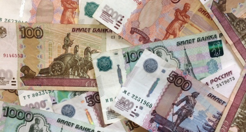 Липецкому предпринимателю четыре бутылки водки обошлись в четверть миллиона рублей 
