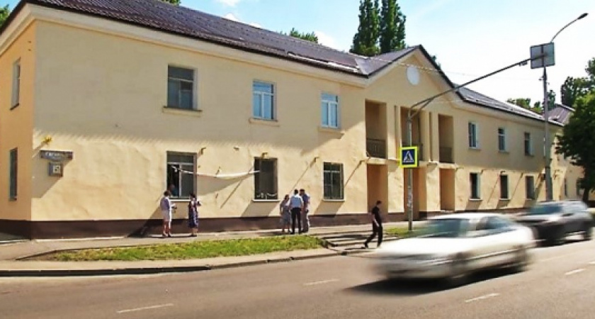 В Липецке «Народный фронт» занимается проблемой расселения из аварийного дома вместо чиновников