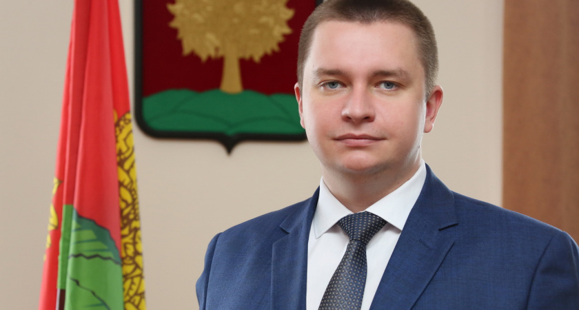 Многочисленные жалобы на работу ЖКХ могут повлиять на карьеру главного липецкого коммунальщика?