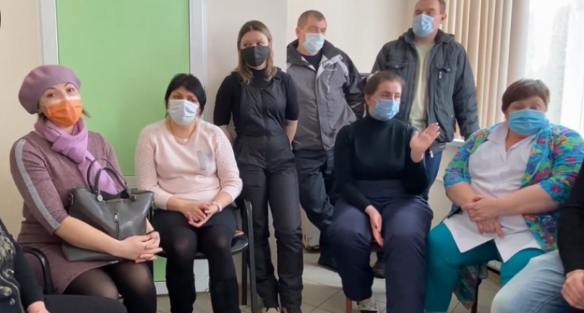 Работники елецкой больницы пожаловались на отсутствие «ковидных» выплат и ужасные условия труда