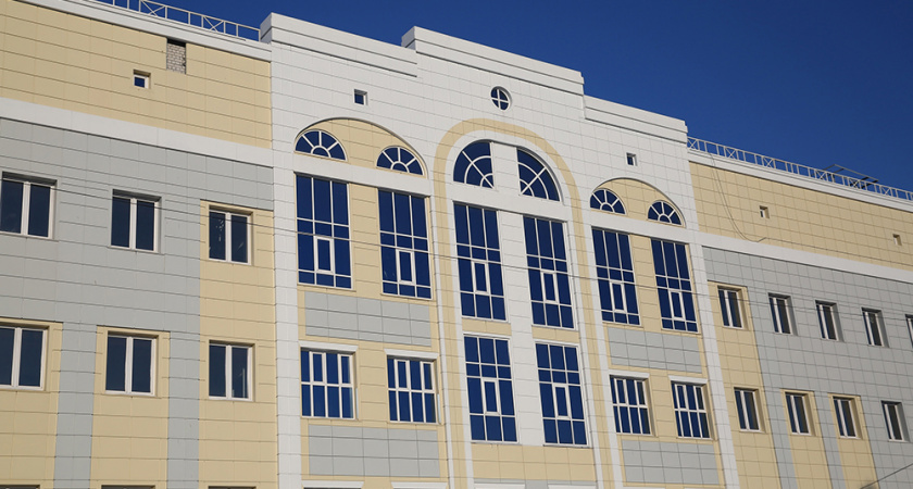 Фирма депутата липецкого горсовета заключила «жирный» контракт на достройку окнодиспансера