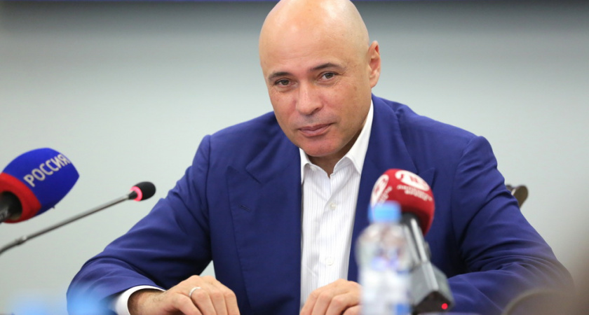 Губернатор Игорь Артамонов выразил недовольство работой липецкого префекта за срыв госпрограмм