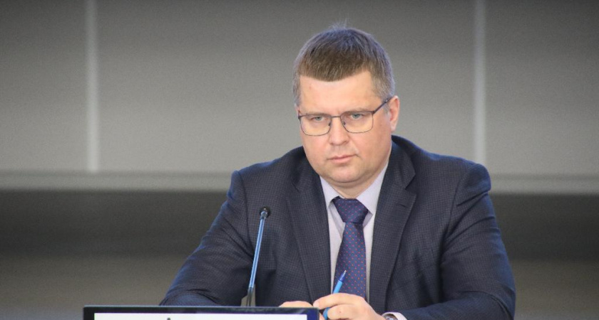 Спикер липецкого облсовета Дмитрий Аверов «проиграл» по доходам за 2021 год своему заместителю