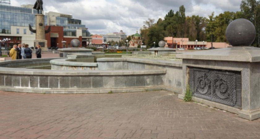 Санкции против коммунистов, новая работа вице-губернатора и непростые особенности мобилизации: итоги недели с ИА «Липецкие новости»