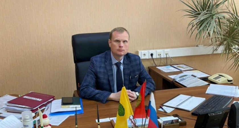 Не проработавший и года главой липецкого департамента ЖКХ Андрей Переверзев уходит в отставку