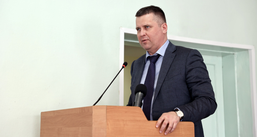Спикер липецкого облсовета посоветовал депутатам поменьше разъезжать по недружественным странам