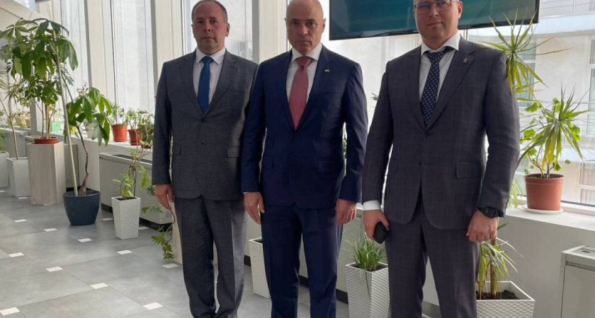 Генсовет выдвинул кандидатуру спикера липецкого парламента Дмитрия Аверова на довыборы в Госдуму от ЕР