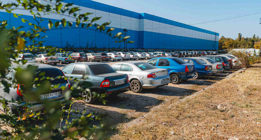 63 автомобиля из парка липецкого правительства продадут до конца года