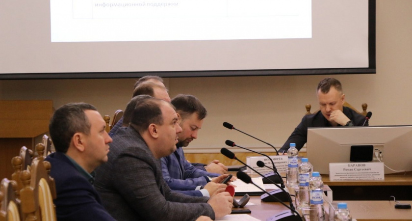 В Липецке видеоролики с щитов «переместят» на пиллары