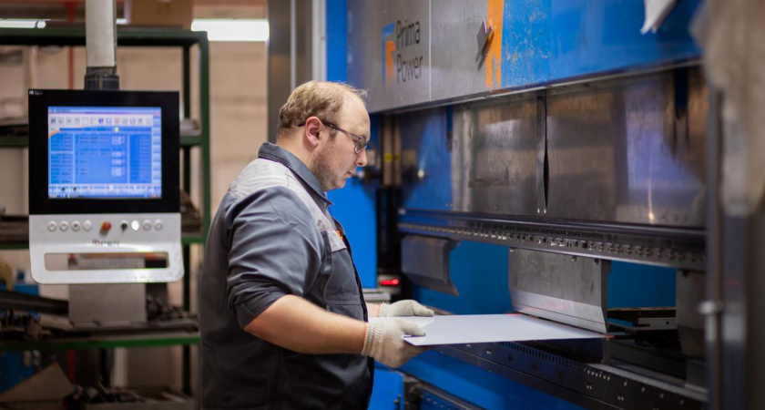 Подконтрольная семье спикера Липецкого облсовета компания закупит оборудование для выполнения гособоронзаказа на 700 млн рублей