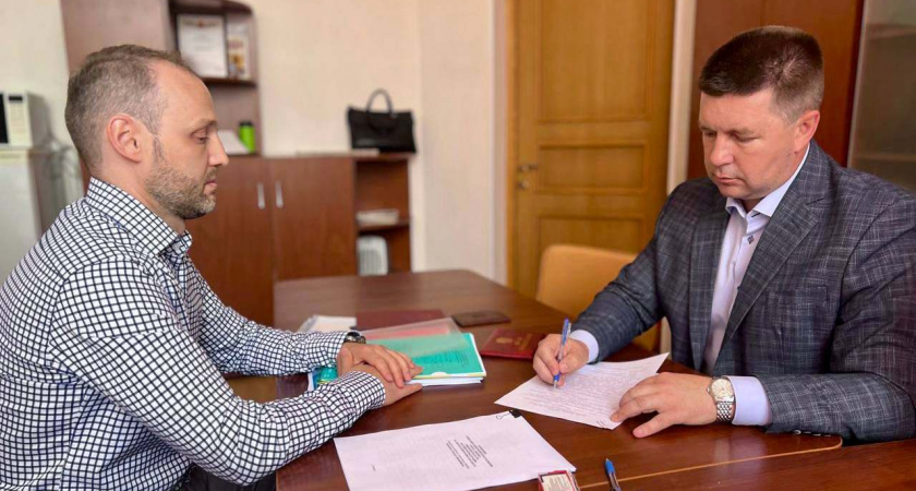 Роман Ченцов подал документы для участия в конкурсе по выборам главы Липецка