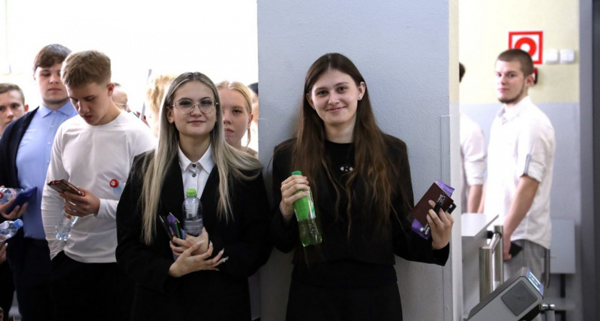 Более 220 выпускников липецких школ сдадут в резервный день ЕГЭ 