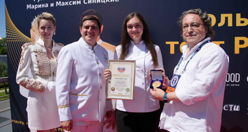 Кондитеры Липецкой земли помогли приготовить самый большой торт России