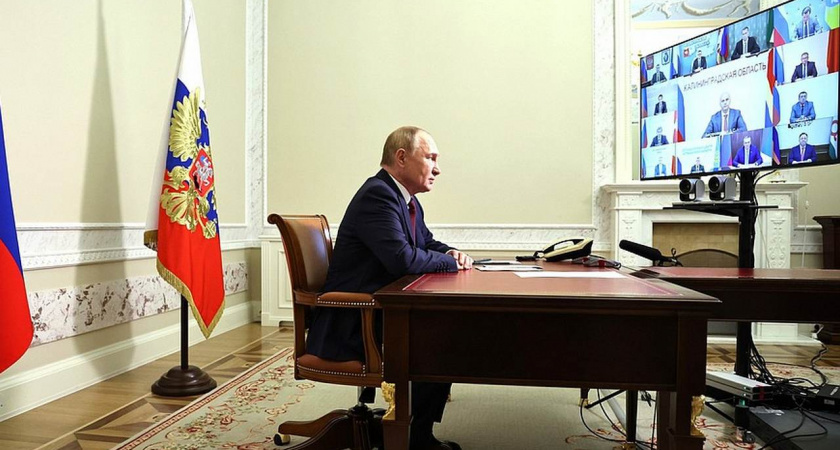 Липецкий губернатор принял от Путина поздравления с победой на выборах