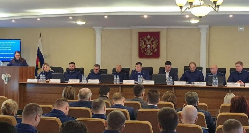 Липецкие дороги раскритиковал прокурор Геннадий Анисимов