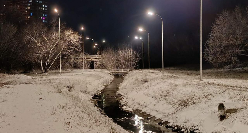 В Спортивном сквере Липецка установили освещение