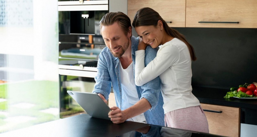 В Липецке 28% мужчин уверены, что их карьера успешнее, чем у партнерши 