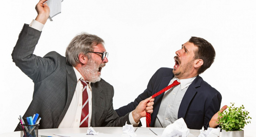 Больше половины липчан матерятся на работе