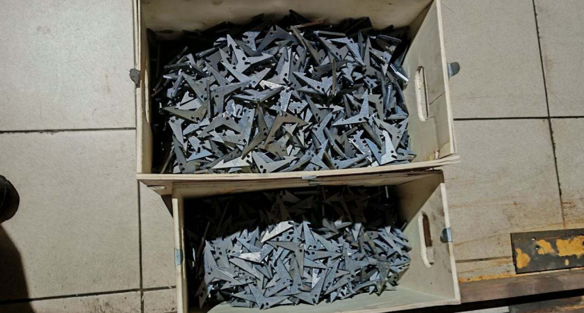 Липецкие промышленники наладили выпуск противоколёсных ежей для нужд СВО