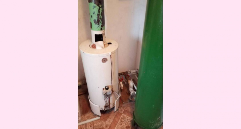 В Липецке спасатели освободили из неожиданного плена 99-летнюю бабушку