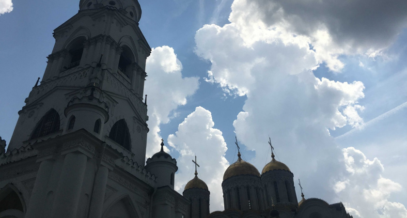 Надвигается непогода: по Липецкой области пройдут град и грозы