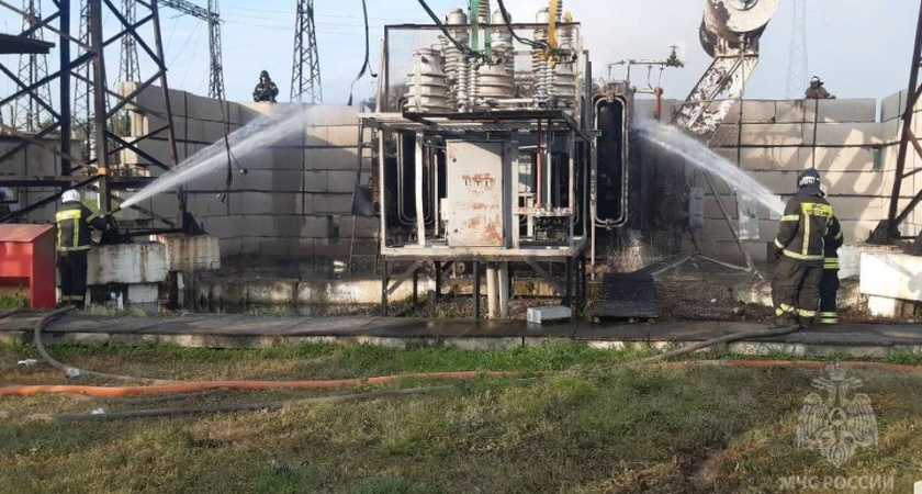 Крупный пожар уничтожил подстанцию в Липецкой области