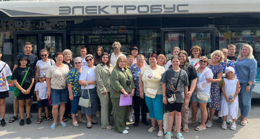 Экскурсии на электробусе в День города охватили весь Липецк