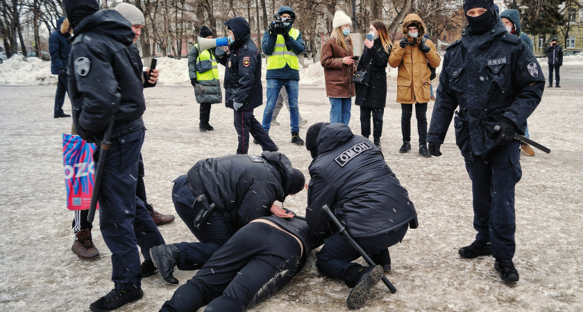 Агент ВСУ получил 14 лет за поджог гуманитарного центра в Липецке