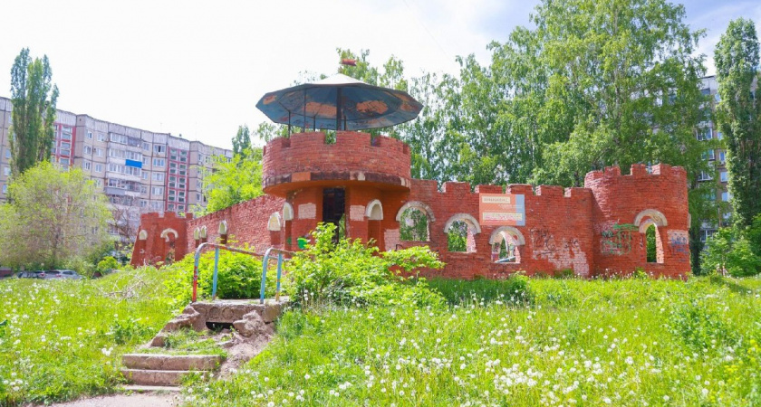 Легендарную «Крепость» в Липецке сравняли с землей