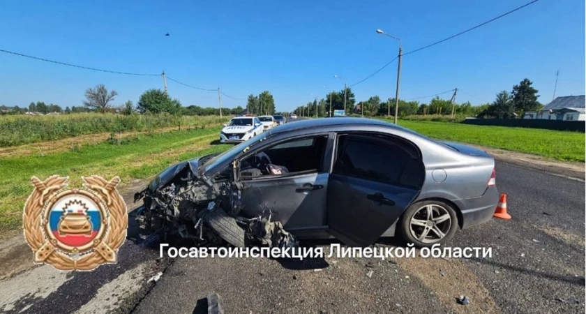 В Лебедянском районе в ДТП с рейсовым автобусом пострадал водитель легковушки
