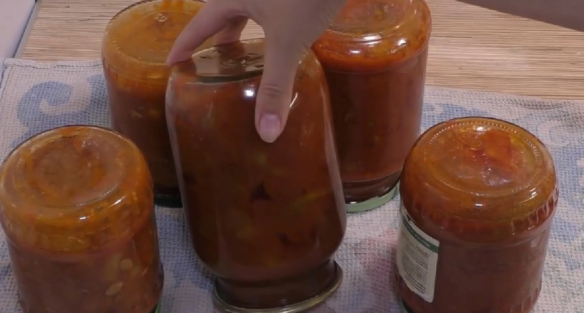 Кабачковое лечо: рецепт, после которого вы перестанете раздавать урожай - и даже 10 банок на зиму будет мало