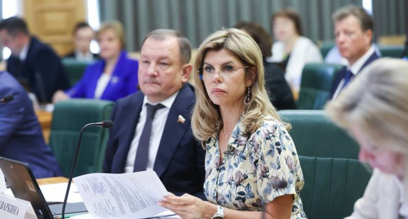 Сенатор Уваркина рассказала о защите прав покупателей