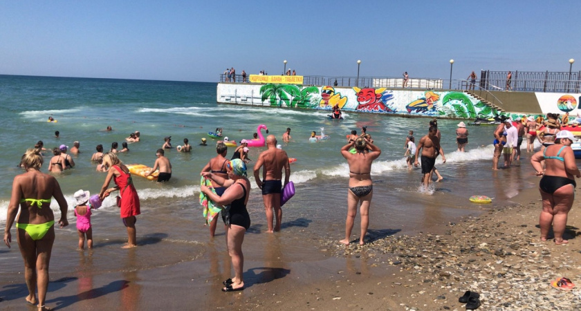 Море как слеза и сервис как в ОАЭ: названы три страны для дешевого отдыха в августе и сентябре – цены удивят даже скептиков