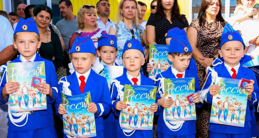 Школьники села Ленино начали углубленно изучать правила дорожного движения