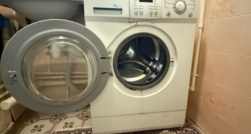 Грязь и плесень полезут из шланга: как домашняя чистка может навредить и как сделать это правильно